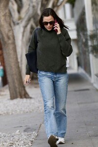 jennifer-garner-spotted-in-west-hollywood-12.13.2024-5.jpg