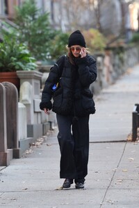 katie-holmes-spotted-smiling-during-errands-in-brooklyn-12.19.2024-1.jpg