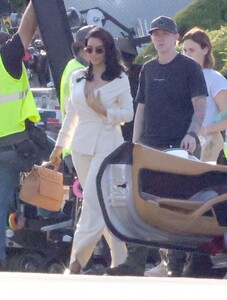 kim-kardashian-on-the-set-of-all-s-fair-in-los-angeles-10-25-2024-3.jpg
