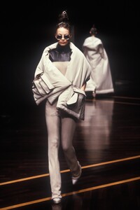 lavinia f99gFerre-8.jpg