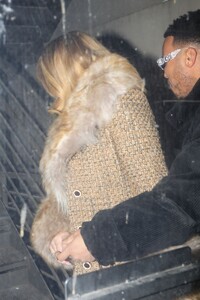 mariah-carey-anderson-paak-arrive-hand-in-hand-at-catch-steak-aspen-12.22.2024-0.jpg