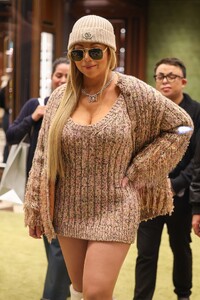 mariah-carey-s-17k-gucci-holiday-look-inside-her-luxe-aspen-shopping-spree-5.jpg