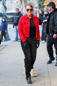 mariah-carey-s-festive-chic-in-aspen-12.24.2024-0.jpg