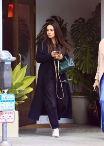 mila-kunis-leaves-a-restaurant-in-west-hollywood-12-12-2024-4.jpg