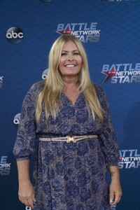 nicole-eggert-battle-of-the-network-stars-2017-promos_1.jpg