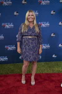 nicole-eggert-battle-of-the-network-stars-2017-promos_2.jpg