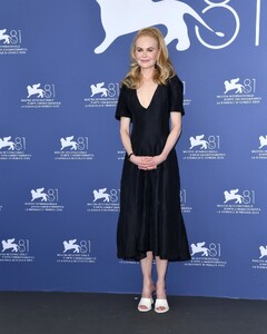 nicole-kidman-babygirl-photocall-at-venice-international-film-festival-3.jpg