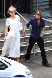 nicole-kidman-keith-urban-attend-church-in-sydney-12.22.2024-5.jpg