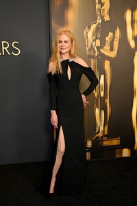 nicole-kidman-steals-the-show-despite-wardrobe-malfunction-at-2024-governors-ball-1.jpg
