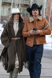 nikki-reed-spotted-out-in-aspen-12.19.2024-3.jpg