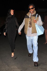 rihanna-a-ap-rocky-attend-party-at-hind-in-west-hollywood-in-all-black-style-12.16.2024-3.jpg
