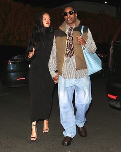 rihanna-a-ap-rocky-attend-party-at-hind-in-west-hollywood-in-all-black-style-12.16.2024-4.jpg