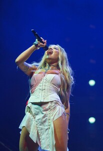 rita-ora-performs-at-hits-radio-live-birmingham-at-bp-pulse-live-in-birmingham-11-23-2024-5 (1).jpg
