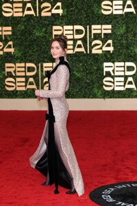 vbluntjddablodrredt (21).jpg