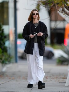 whitney-port-spotted-out-and-about-in-los-angeles-12.19.2024-6.jpg