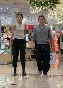zendaya-tom-holland-s-casual-chic-shopping-spree-at-nordstrom-6.jpg
