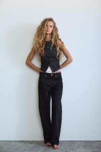 04806010800-p (1).jpg