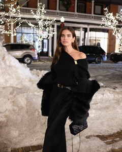 [2024.12.18] sarasampaio_470671972_18482043262058288_9209290196282999069_n.jpg