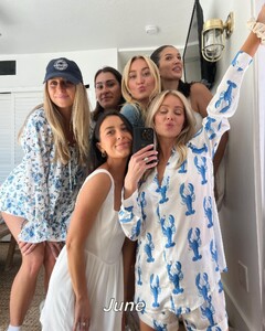 [2024.12.31] hannahg11_472020475_1698147881054327_3705899654847645679_n.jpg