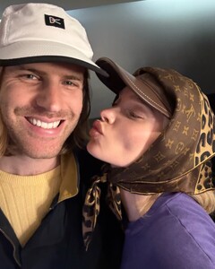 [2024.12.31] hoskelsa_472113573_569256609349983_1313497038592995609_n.jpg