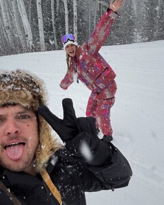 [2024.12.31] josephineskriver_472282752_2086006015184424_5800398688823953120_n.jpg