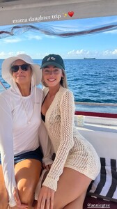 [2025.01.02] elizabethcturner_472297256_18477983995052750_209632202382903220_n.jpg