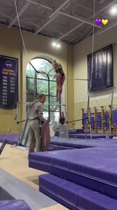 [2025.01.02] livvydunne_AQMqW.jpg