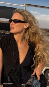 [2025.01.13] barrefaeli_472973322_18484687372041153_4585805273295309521_n.jpg