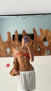 [2025.01.14] lizaakovalenko_473823131_644139584945304_1856954585956461012_n.jpg