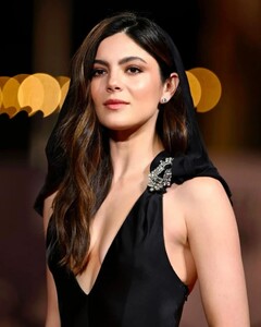 [2025.01.15] lipstickkelly_473684381_18484150747048664_905512850279435069_n.jpg