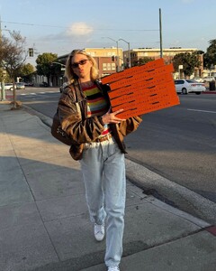 [2025.01.17] hoskelsa_474026635_1159351802376051_8135942967019105527_n.jpg