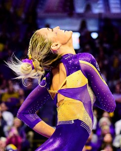 [2025.01.22] livvydunne_474942275_18487589779027168_6867668724311272345_n.jpg