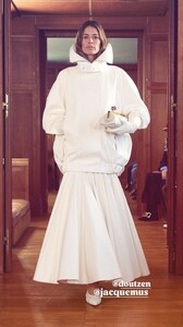 [2025.01.26] doutzen-sunneryjames_475232130_18478019056030902_8747768488185015211_n.jpg