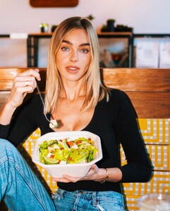 [2025.01.01] elizabethcturner_472390434_18477689626052750_4941739155497643675_n.jpg