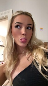 [2025.01.01] livvydunne_472300786_1131796035222772_3591772378878287598_n.jpg