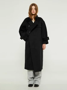 AFAGGER_BLACK_COAT_1.jpg