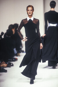 AngeloTarlazzi1993FW9.thumb.jpg.b4a8e256cf6c797bd047cd990d74d6a5.jpg