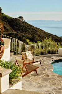 Architectural Digest [2024.06.28] Josephine Skriver - Serene Pacific Palisades Family Oasis 01.jpg
