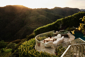 Architectural Digest [2024.06.28] Josephine Skriver - Serene Pacific Palisades Family Oasis 08.jpg