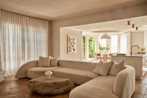 Architectural Digest [2024.06.28] Josephine Skriver - Serene Pacific Palisades Family Oasis 10.jpg