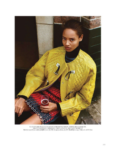 British_Vogue_2014-09-379.thumb.png.e929e985beb1cf0df5f50bb2f3a3cf77.png