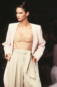 Cerruti_SS1989.jpg