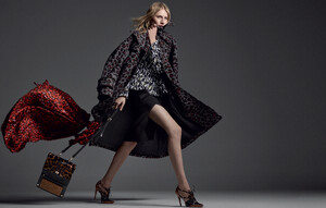 Dior-Fall_Winter_2016_17-Julia_Nobis_by_Steven_Meisel-02.thumb.jpg.2cd6e6e75d205c9bcfd860d71defab64.jpg