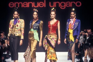 EmanuelUngaro1993SS11.thumb.jpg.959b0a92c25bb389e817e906de711a68.jpg