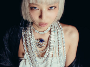 JENNIE - ZEN (RUBY ALBUM MARCH 7) [cXmYNmQ4BuM].webm_snapshot_01.25.658.png