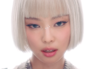 JENNIE - ZEN (RUBY ALBUM MARCH 7) [cXmYNmQ4BuM].webm_snapshot_01.29.248.png