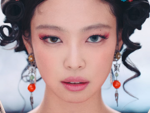 JENNIE - ZEN (RUBY ALBUM MARCH 7) [cXmYNmQ4BuM].webm_snapshot_01.30.124.png