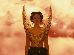 JENNIE - ZEN (RUBY ALBUM MARCH 7) [cXmYNmQ4BuM].webm_snapshot_02.47.158.png
