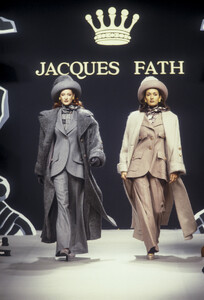 JacquesFath1993FW1.thumb.jpg.68ace81f1a38c68ee9e8b686e19c1e7d.jpg