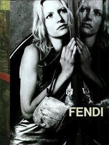 Lagerfeld_Fendi_Fall_Winter_1998_99_06.thumb.png.6e549a5c20080a7d8ff4c58cffc19ea7.png